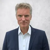 Porträt von Peter Stieffenhofer